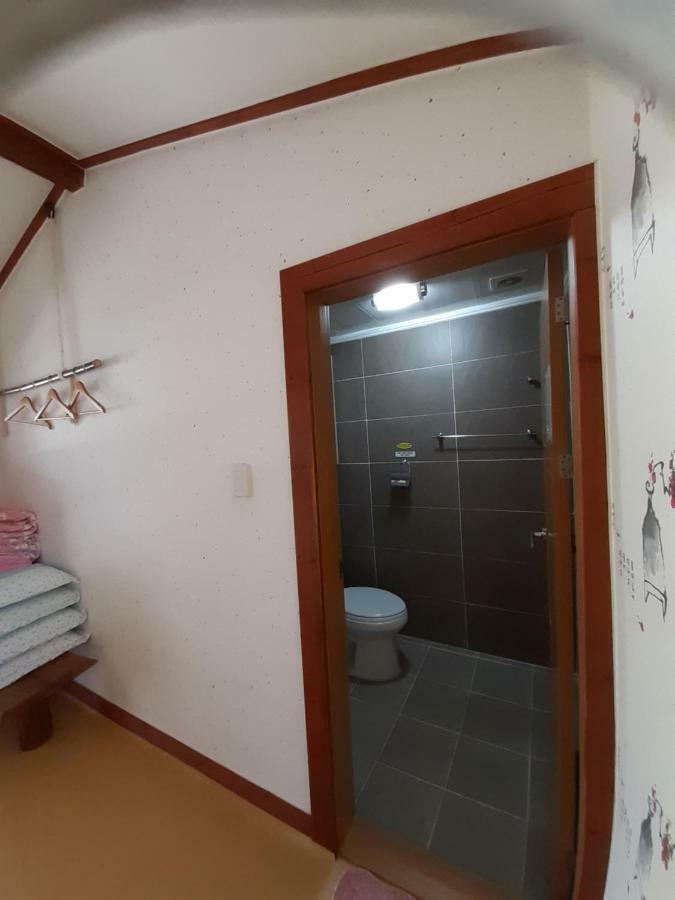 Gyeongju Guesthouse Huewon Экстерьер фото